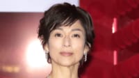 鈴木保奈美(57)デニムコーデに反響「昔のキムタクかと思った」「イメージ変わったような？」