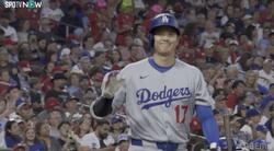 「いつも紳士」大谷翔平の律儀すぎる“振る舞い” 相手監督&捕手へのご挨拶で見せた表情に注目