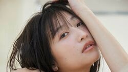 “規格外の女王”榎原依那、進化し続ける伝説級のプロポーション 『FRIDAY』9回目の表紙