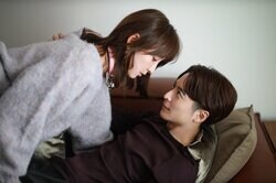 篠田麻里子の不倫相手役は小池徹平！甘いマスクから発される言葉責め…変態度MAXのキャラに視聴者爆笑『離婚しない男』