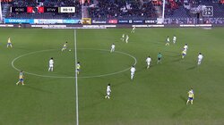 まるでトニ・クロース！伊藤涼太郎が20m超“神ロングパス” 終了間際にゴール演出…1タッチで敵陣切り裂く瞬間