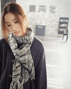 地味でもスゴい可愛い！　石原さとみのションボリ姿が話題に