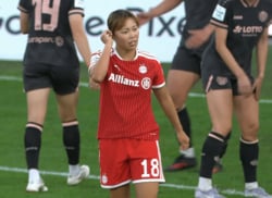 「もはや芸術」バイエルン谷川萌々子が“高速ダブルタッチ”を炸裂！華麗なプレス回避に「おしゃれ」「もう普通にやってる」