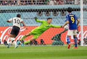 ドイツ戦で“8セーブ”と逆転勝利に大きく貢献　日本を支える権田修一がコスタリカにも立ち塞がる