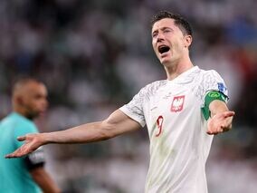 レバンドフスキ、涙のＷ杯初ゴールにファン反響！「泣いてるやん」「ちょっとうるっときた」【W杯】