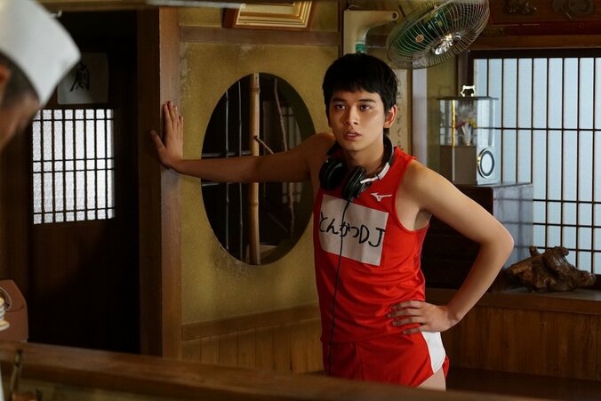 北村匠海、ハイテンションでアゲ太郎を熱演 『とんかつDJアゲ太郎』特報映像 3枚目