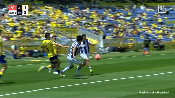 「久保呪われてるやろ」今季0アシストの久保建英、ポストプレーで“ほぼアシスト” 超絶ラストパスでゴールをお膳立ても「なんでつかないの」「最後に触ってるよね」 5枚目