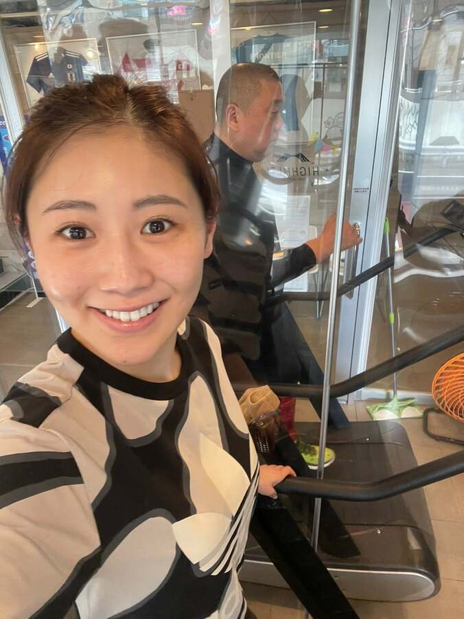  西野未姫、夫・山本圭壱とジムを訪れた結果「最終的にこんなになりました」  1枚目