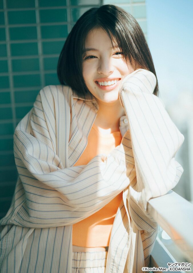 出口夏希、“今、最もヒロインに指名したい女優”の圧倒的な美しさ 『ヤンマガ』表紙＆巻頭グラビアに降臨 1枚目