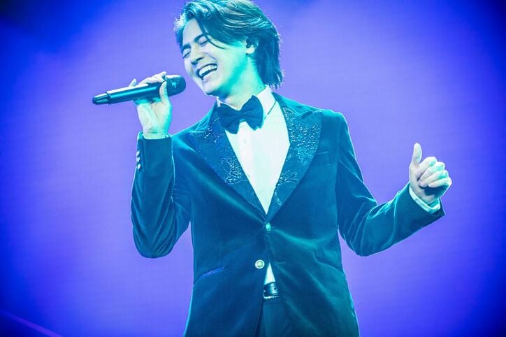GENERATIONSクリスマスライブパーティー、“ド級のエモ懐かしい楽曲”披露に小森隼が思わず涙、贅沢なひと時に「幸せな時間」「なんて素敵な夜」コメント殺到