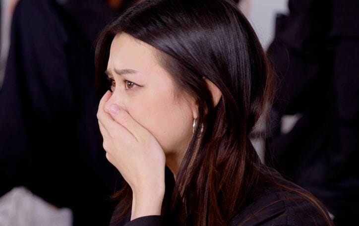 「発表の仕方が怖すぎる！」声をあげ泣きじゃくる練習生たち…過酷すぎる脱落者発表が話題に HYBE米オーディション