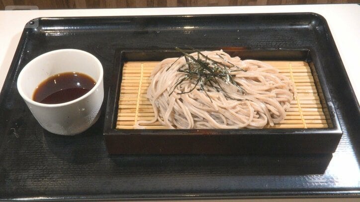 「そば食べ放題」物価高で人気 990円で豪華天ぷらも 導入する店なぜ増加?