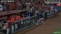 “大谷翔平シフト”が招いた珍事！ 「あ、野手がいない…」相手投手が自らファウルを猛追、“あわや”ベンチ突入の危機