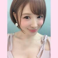手島優、夏を感じさせる“貝殻ピアス”光るセルフショットに称賛の声「可愛すぎて見てられない」