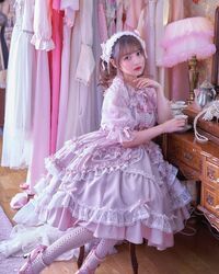 佐藤ノアのロリータファッション姿にファン悶絶「本当に尊い」「お人形さんみたい」の声