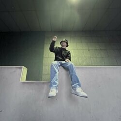 新人ラッパーGACHAとKUVIZMの初コラボ曲『上に』を4月30日にリリース