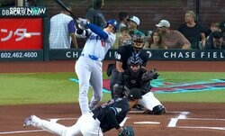 「打球はっや！」大谷翔平の“爆速188キロ弾丸ヒット”にファン衝撃「凄まじい」「すごい当たり」ボールが一瞬で外野に到達した瞬間