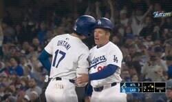 放送事故レベル！ 大谷翔平、感情が大爆発したパフォーマンスがヤバすぎると話題に　ファン騒然「完全に頭突き」「普通に痛いと思うw」