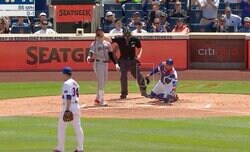 戦意喪失… 千賀滉大の魔球に打者があきらめた「やる気なしw」「完全にお手上げ」 お化けフォーク連投→かすりもせず“三振バット回し”