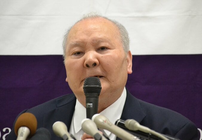 加藤一二三九段、引退会見で藤井聡太四段に「素晴らしい後継者」／一問一答3 1枚目