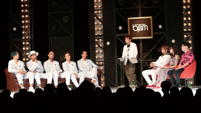 EXILE THE SECONDが新曲「Summer Lover」TV初披露！ MV秘話＆恋愛観語る 3枚目