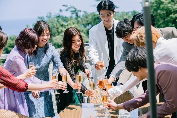 初日から急接近する男女が続出！ EZAKIのチャラさに滝沢カレン爆笑「会話ヤバい（笑）」『虹オオカミ』第1話