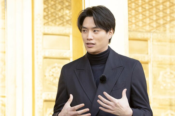 鈴木伸之の突進力は「まるでアイアンマン」と新田真剣佑が太鼓判