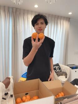  川崎希、“やばい”ほど毎日自宅に大量に届く品「この倍以上はあるんだよね」 