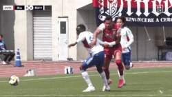 規格外！ 191cm・91kg重戦車の“ゴリゴリすぎる突破”に実況絶叫＆ファン驚愕「強いぞルカオ！」「えぐいってw」「バケモノすぎる…」岡山ガチムチFWがJ1リーグを席巻