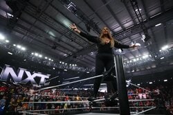 「ビッグなプリキュア」120キロ超の巨漢美女、衝撃コスチュームにファンツッコミ「似合ってる」「ゲームのキャラクターのようだ」