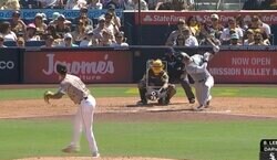 曲がりすぎだろ！ ダルビッシュの“魔球”が「意味不明」 打者ドン引き… 急ブレーキかかりながら沈むカーブに「打てるわけない」 