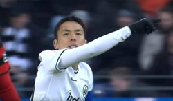 「さすが皇帝」「整えてる！」 カイザー長谷部誠、絶体絶命のピンチを1人で止めてしまう　39歳ベテランの技が光るワンシーン