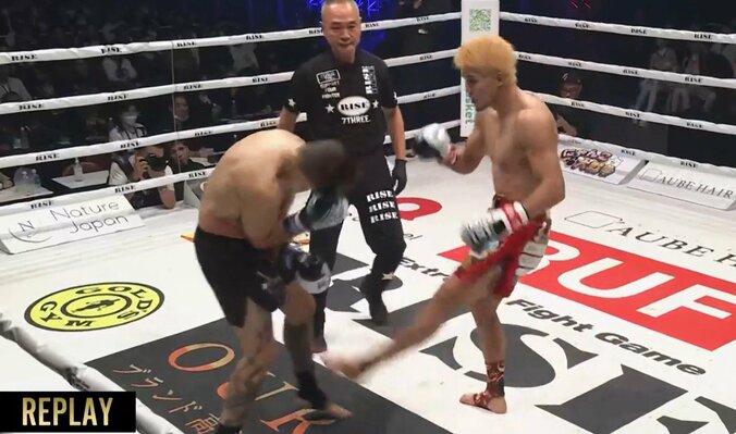 前代未聞のKO決着