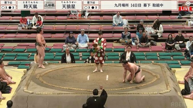 観客席から“驚きの奇声”が響いた館内の様子