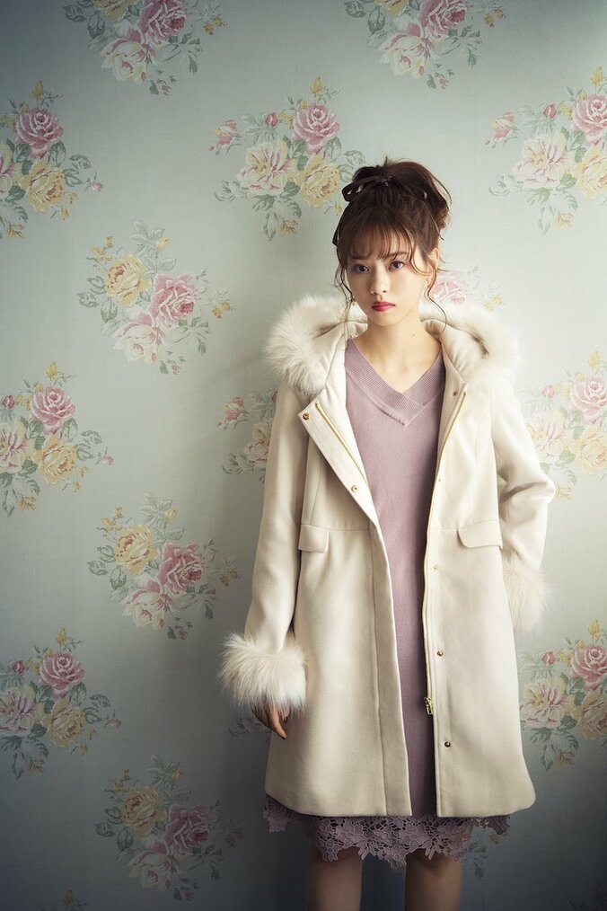 西野七瀬＆齋藤飛鳥がモテニットを着こなす　『GRL』2018年冬のイメージビジュアル更新 6枚目