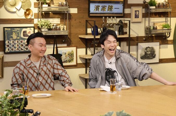 【写真・画像】千原せいじ、共演女性タレントへの突然のボディタッチに濱家　2枚目