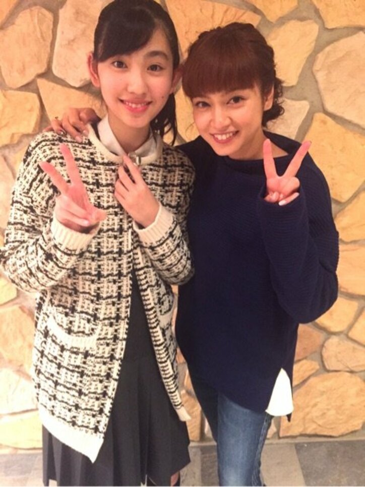 平愛梨 妹 祐奈似の姪っ子を披露 美少女すぎる と話題に 話題 Abema Times