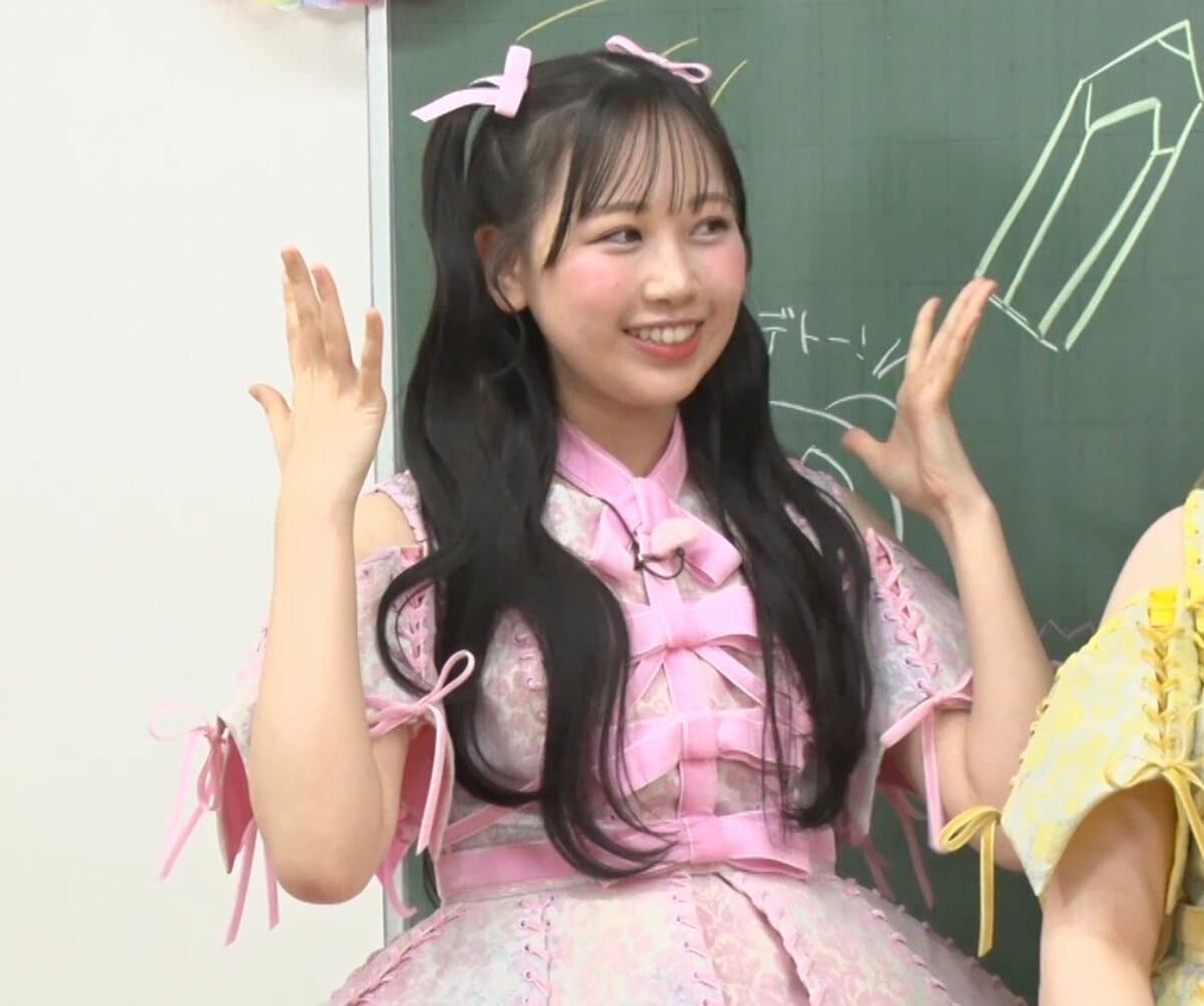 FRUITS ZIPPER松本かれん「とにかくデコりまくった」かわい