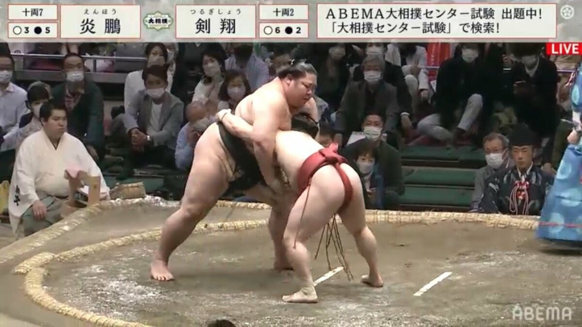 体重差100kgの相手を撃破 炎鵬、技ありの勝利で相撲ファン魅了