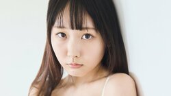 “制コレ24ファイナリスト”須羽こころ、「グラビア大好き」17歳が披露する6ページ 『FLASH』初登場