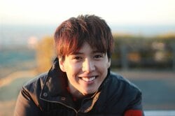 『弱虫ペダル』鳴子の誕生日を記念し坂東龍汰のオフショット映像＆写真を独占解禁！伊藤健太郎からいじられる姿も