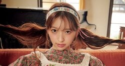 一ノ瀬瑠菜、童話の世界から飛び出した“赤ずきん”グラビア 『週刊SPA！』初登場で表紙飾る