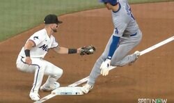 もうワケわからん… 大谷翔平を「ナメすぎ」 相手野手が怠慢プレー… アウトタイミングなのに“ミラクル盗塁”「何がしたかった？」