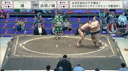 252キロ超巨漢vs119キロ力士 軽量力士が突如“波打つ”コミカルな動き「面白かったw」「ジワる相撲」衝撃展開にツッコミ相次ぐ