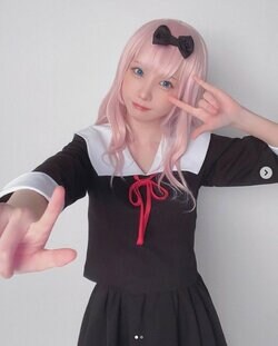 えなこが「かぐや様」藤原千花コス披露！ラブリーな仕上がりにファン「アニメから飛び出してきたみたい」