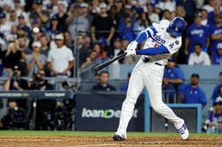 なんで…！？ 大谷翔平は「神の領域」特大場外弾で“まさかの光景”「投げる所ない」体がエグい回転→技アリの一撃