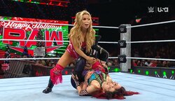 「初めて見た」女子レスラーが“2人同時”に悶絶 衝撃光景に「無茶がすぎる」ファン困惑