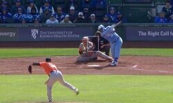 オリオールズ菅野智之、横に曲がる“魔球”「これは振っちゃう」完璧すぎる“鬼制球”→相手主砲が空振り三振「巧すぎ」