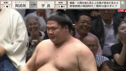 角界随一のテクニシャン！業師が土俵際で見せた一瞬の妙技に拍手喝采「何だよこの上手さ、ヤバいな」「こりゃあ盛り上がるわけだ」