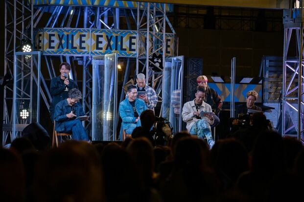 TAKAHIRO「“Love”と言えば？」メンバーたちの過去のインタビューを掘り起こし！EXILE、20周年迎えファンとお祝い